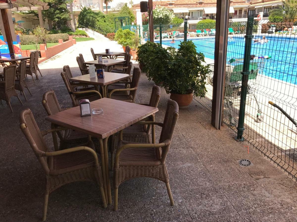 Апартаменты Carihuela Park Palace - Cocasa Торремолинос Экстерьер фото